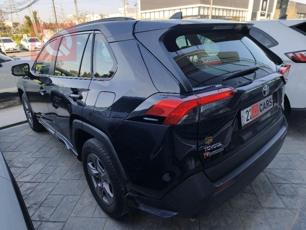 تويوتا راف 4